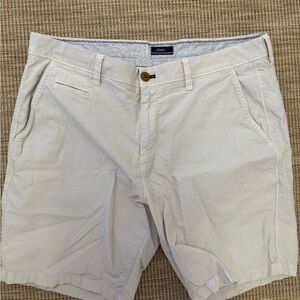 johnnie-O Men's Light Beige Flat Front Chino Shorts